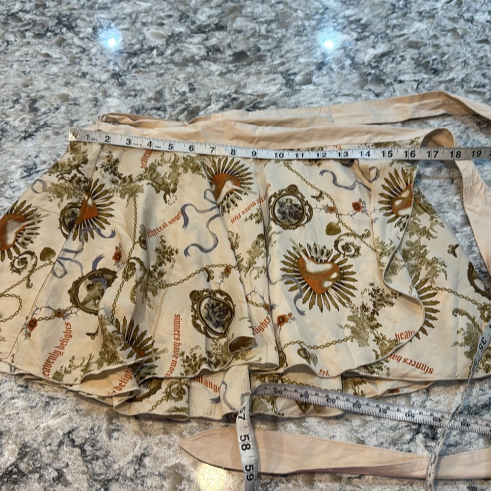 Kimchi Blue Ballet Wrap Mini Skirt Celestial Print NWT Size M/L - Picture 12 of 12
